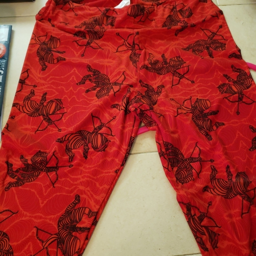 LuLaRoe Valentines Leggings